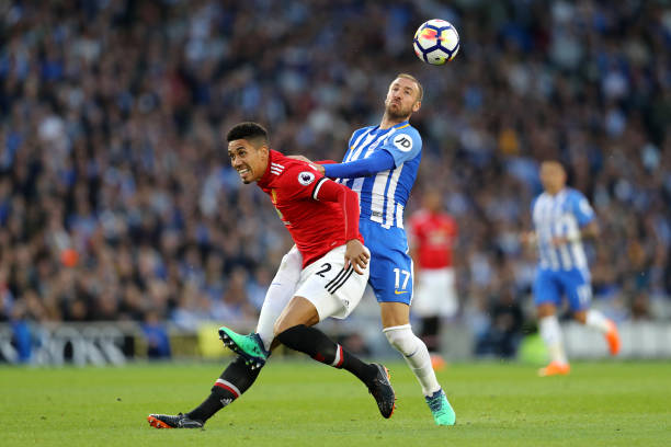 绝杀之夜冰与火交织，湖人四核大战公牛惜败，却凭1奇迹守住前四！.